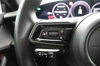 Porsche Taycan vaihtoauto