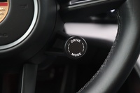 Porsche Taycan vaihtoauto