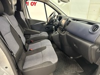 Opel Vivaro vaihtoauto