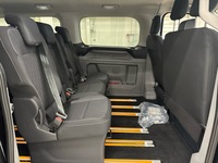 Ford Tourneo Custom vaihtoauto