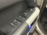 Land Rover Defender vaihtoauto