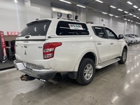 Mitsubishi L200 vaihtoauto