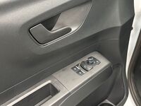 Ford Transit Courier vaihtoauto