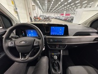 Ford Transit Courier vaihtoauto