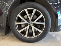 Volkswagen Touran vaihtoauto