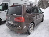 Volkswagen Touran vaihtoauto