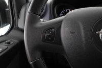 Opel Vivaro vaihtoauto