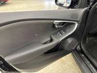 Volvo V40 Cross Country vaihtoauto