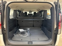 Kia PV5 vaihtoauto