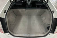 Toyota Prius Plug-in vaihtoauto