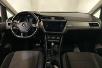 Volkswagen Touran vaihtoauto