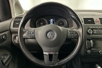 Volkswagen Touran vaihtoauto