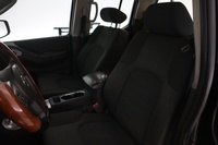 Nissan Navara vaihtoauto