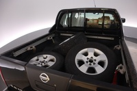 Nissan Navara vaihtoauto