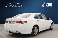 Honda Accord vaihtoauto