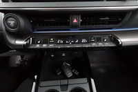 Toyota Prius Plug-in vaihtoauto