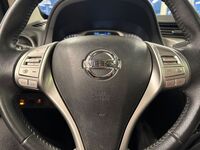 Nissan Navara vaihtoauto