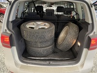 Volkswagen Touran vaihtoauto