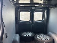 Opel Vivaro vaihtoauto