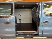 Opel Vivaro vaihtoauto