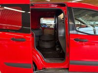 Ford Transit Courier vaihtoauto