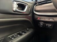 Jeep Compass vaihtoauto