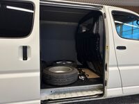 Toyota Hiace vaihtoauto