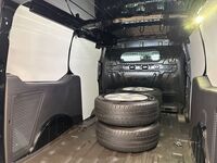Ford Transit Connect vaihtoauto