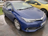 Toyota Auris vaihtoauto