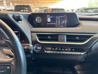 Lexus UX vaihtoauto