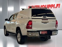 Toyota Hilux vaihtoauto