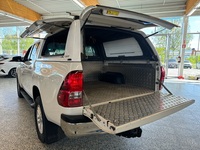 Toyota Hilux vaihtoauto