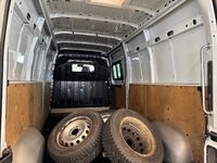 Nissan NV400 vaihtoauto
