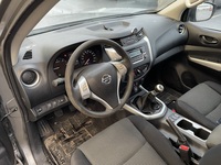 Nissan Navara vaihtoauto