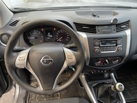 Nissan Navara vaihtoauto