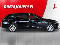SEAT Leon Sportstourer vaihtoauto