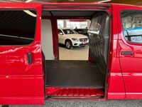 Toyota Hiace vaihtoauto