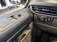 Ford Tourneo Custom vaihtoauto