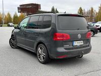 Volkswagen Touran vaihtoauto