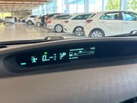 Toyota Prius PHEV vaihtoauto