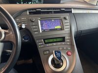 Toyota Prius PHEV vaihtoauto