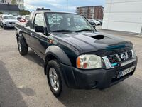 Nissan Navara vaihtoauto
