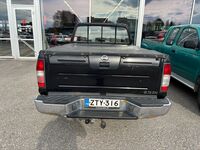 Nissan Navara vaihtoauto