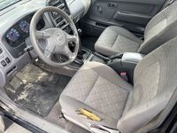 Nissan Navara vaihtoauto