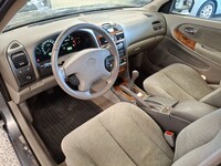 Nissan Maxima vaihtoauto