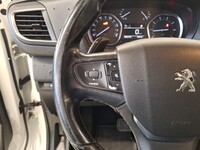 Peugeot Traveller vaihtoauto