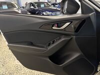 Mazda 3 vaihtoauto