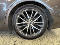 Toyota Camry vaihtoauto