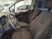 Ford Transit Courier vaihtoauto