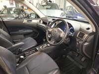 Subaru Exiga vaihtoauto